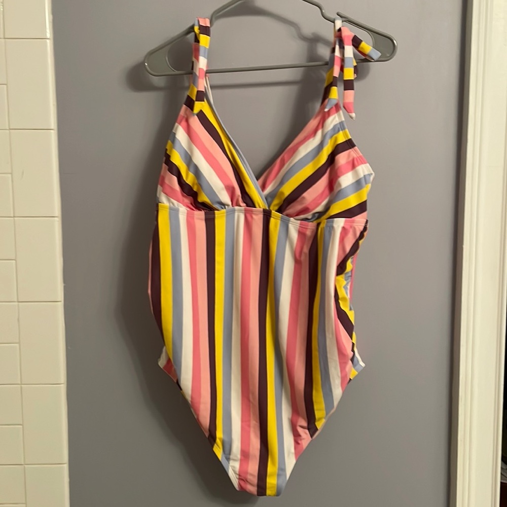 Maternity swimsuit size XL